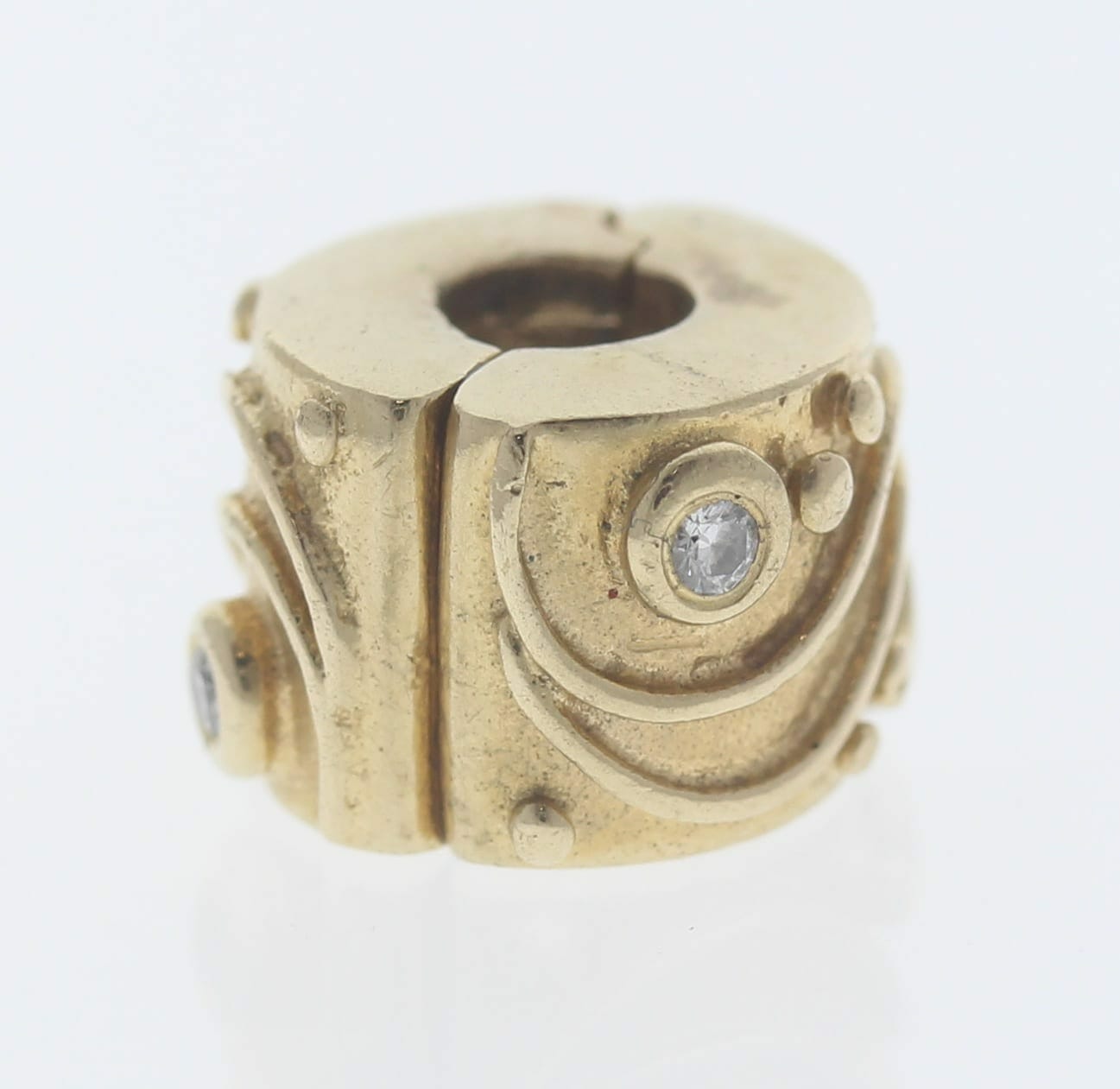 08121801-pandora-14ct-gold-clip-charm-with-diamonds-babbling-brook-750418d-retired-ale-585