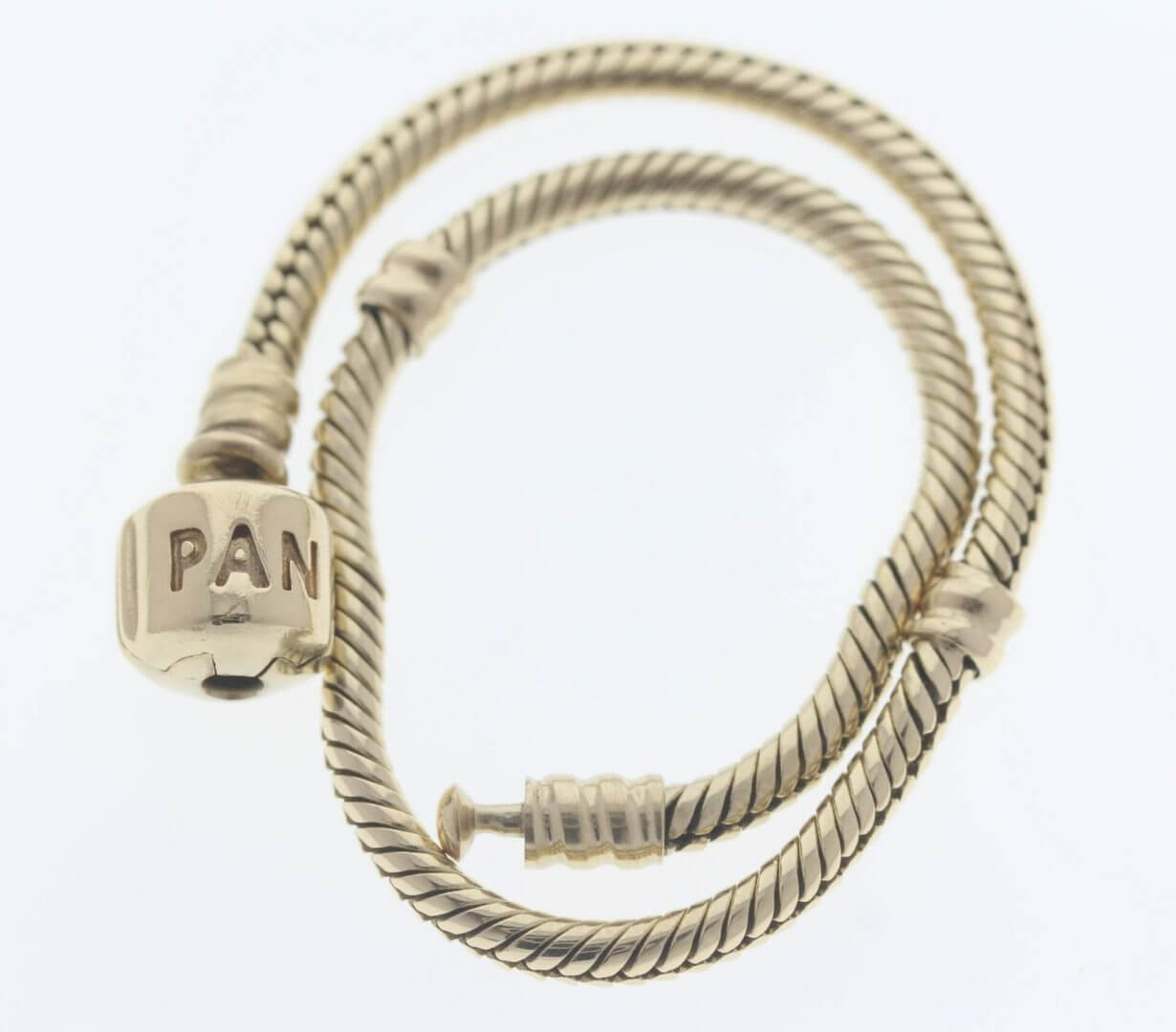 Pandora-moments-14ct-gold-charm-bracelet-550702-ale-585