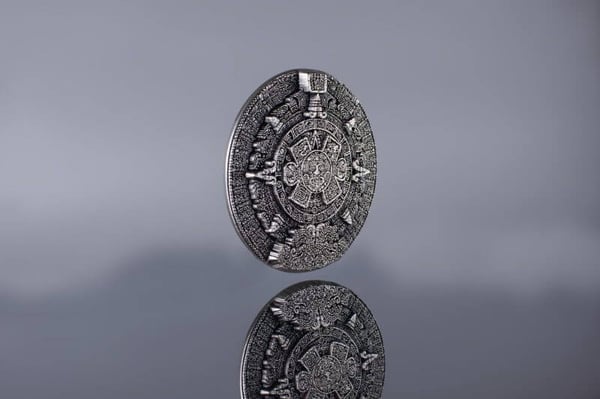 22kmass2oz-aztec-sun-stone-2oz-silver-stackable