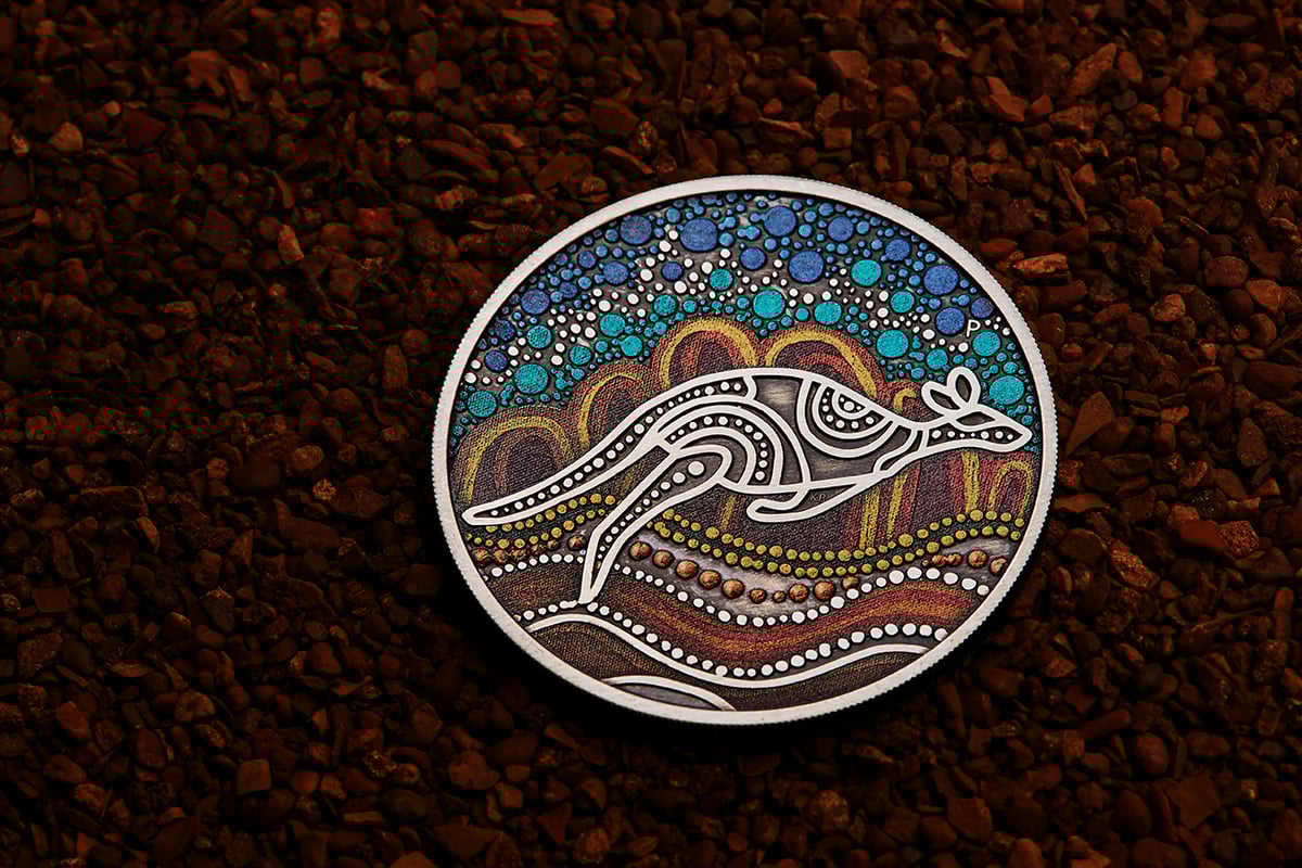 23n02aaa-2023-kangaroo-yongka-2oz-silver-antiqued-coloured-coin