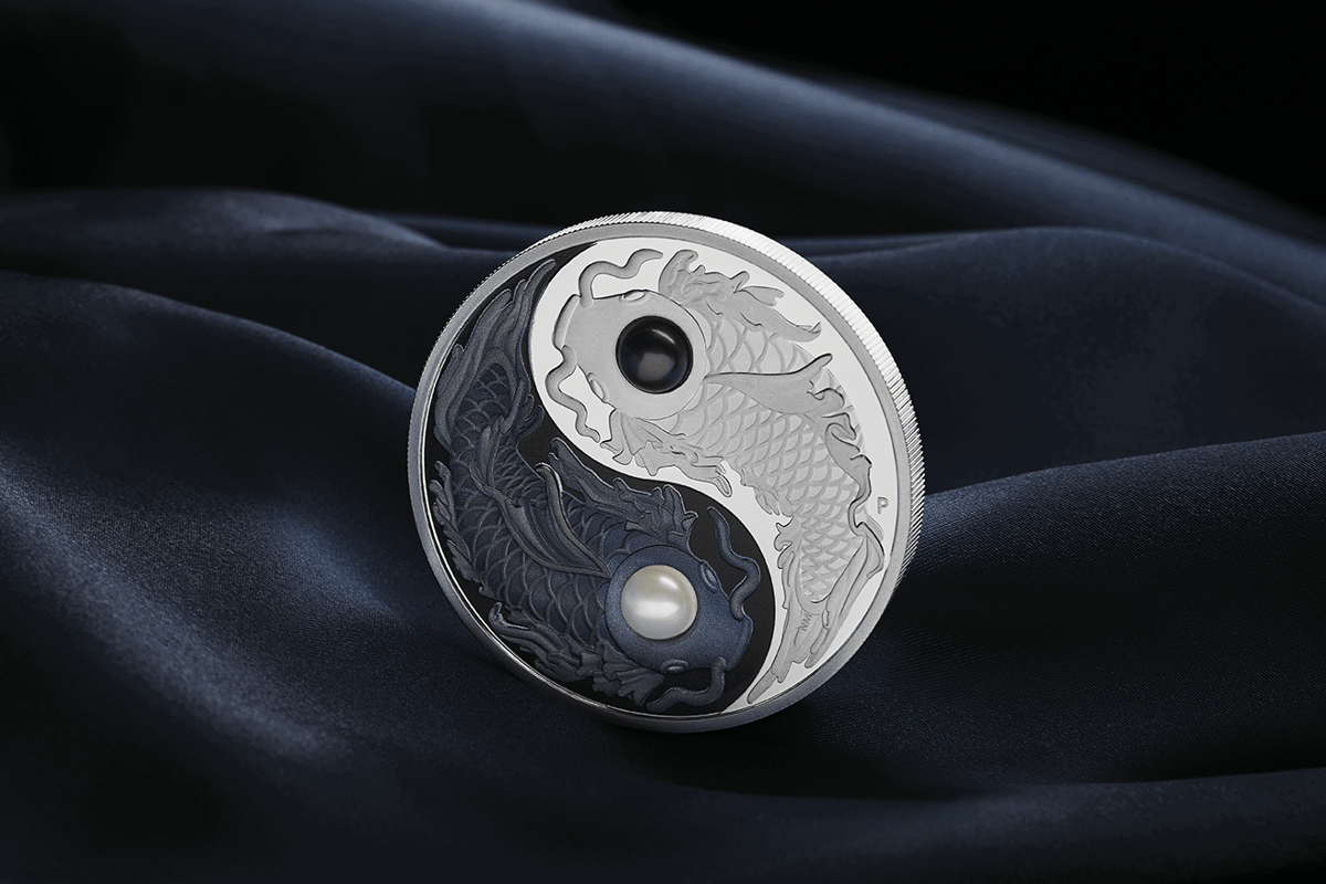 24q66aaa-2024-yin-yang-koi-5oz-silver-proof-coin-with-pearls